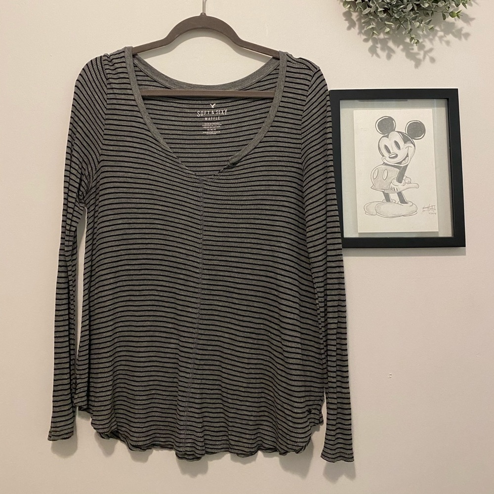 American Eagle top